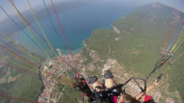 Akyaka Yamaç Paraşütü akyaka apart fotoğrafı